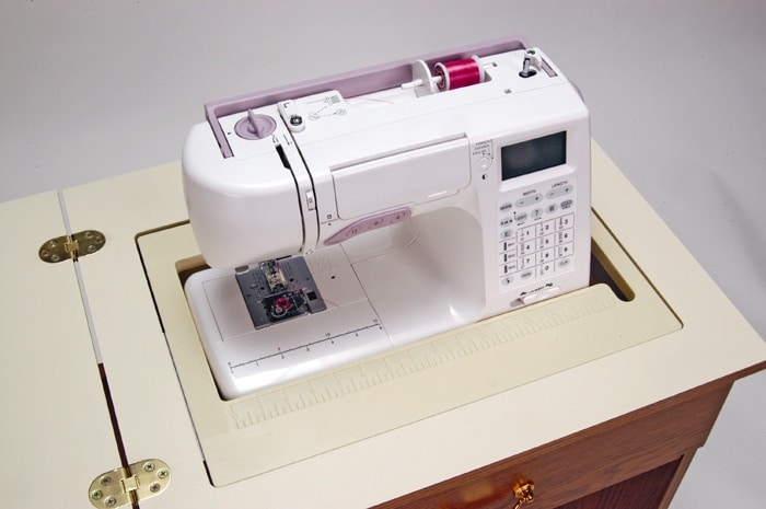 Universal Sewing Machine Insert